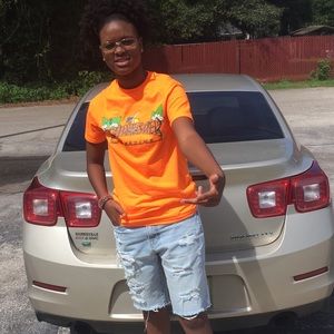 Meet your Posher, Renee